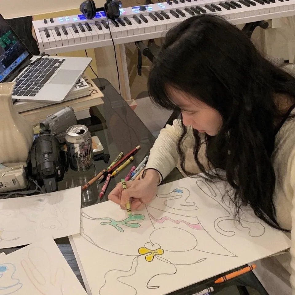 布衣之下万贯之身